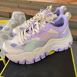 Buffalo London vegan leather purple mint sneakers NWT